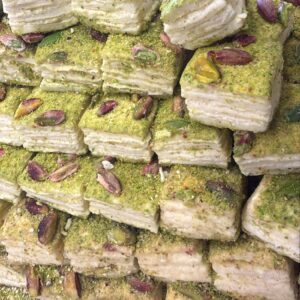 Beyaz Çikolatalı Fıstıklı Katmer (1000gram)